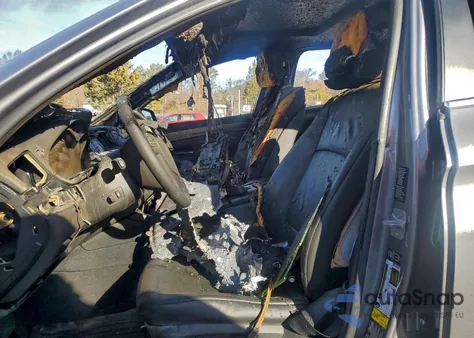 2013 BMW 528 Xi из США, поврежденный, VIN WBAXH5C59DD112206